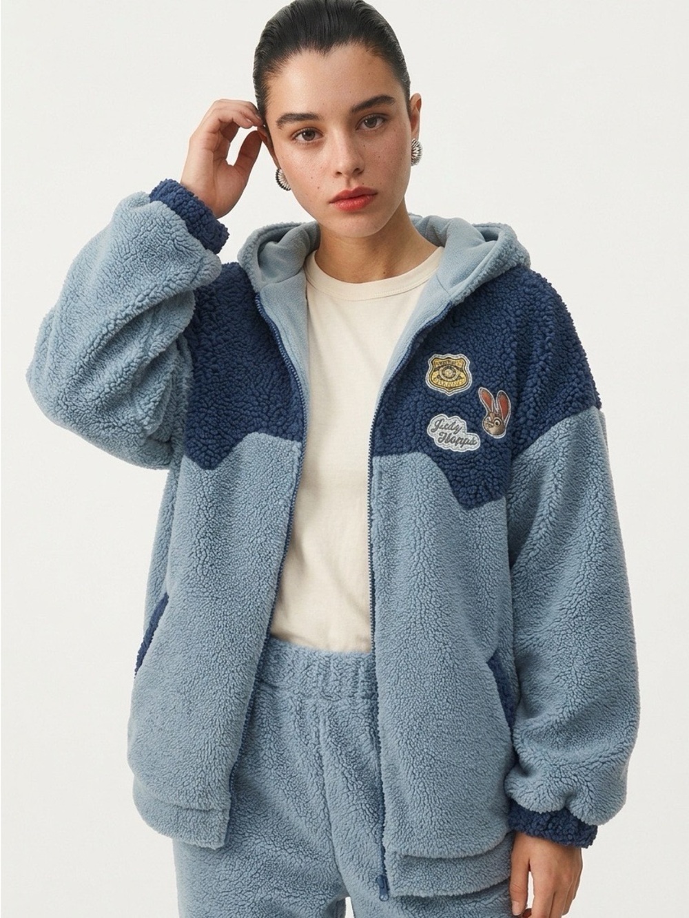 2091 - Disney x SNBL Zootopia Judy Hopps Sherpa Fleece Zip Jacket Hoodie Blue L